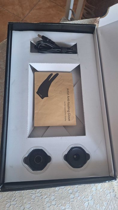 Tablet graficzny mało używany.