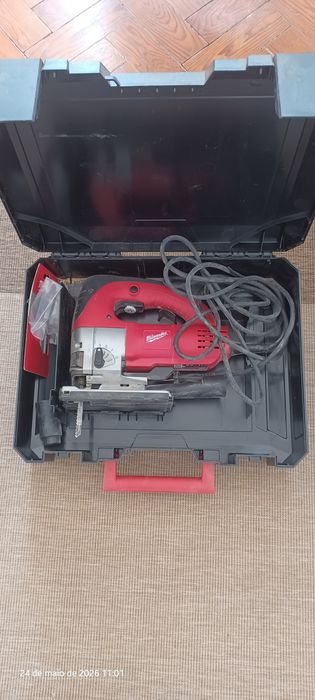 Máquina de corte Tico tico
