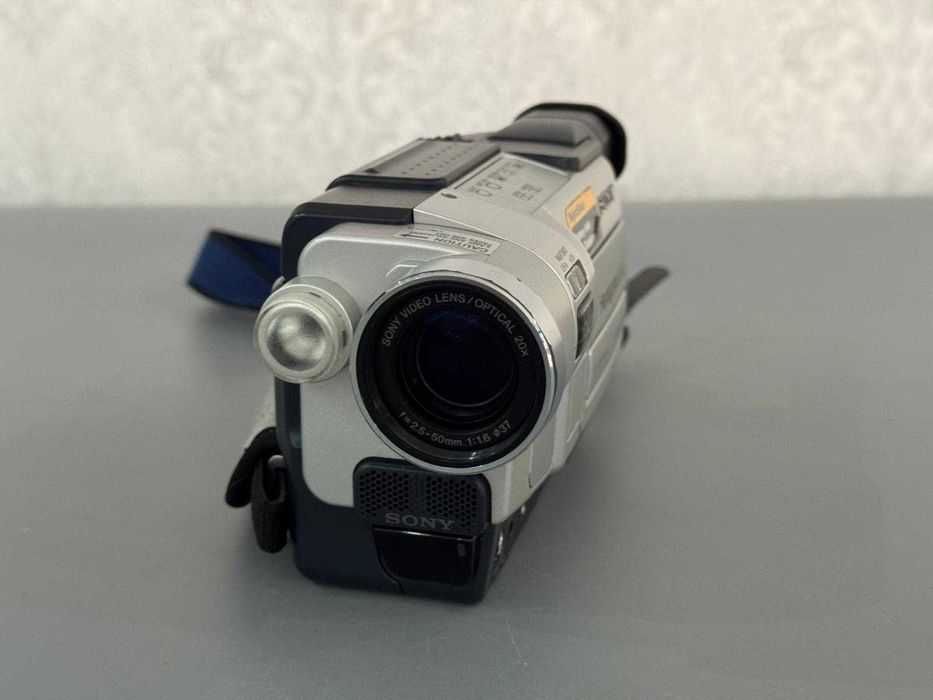 Kamera Video8 Hi8 Handycam Sony CCD-TRV218E