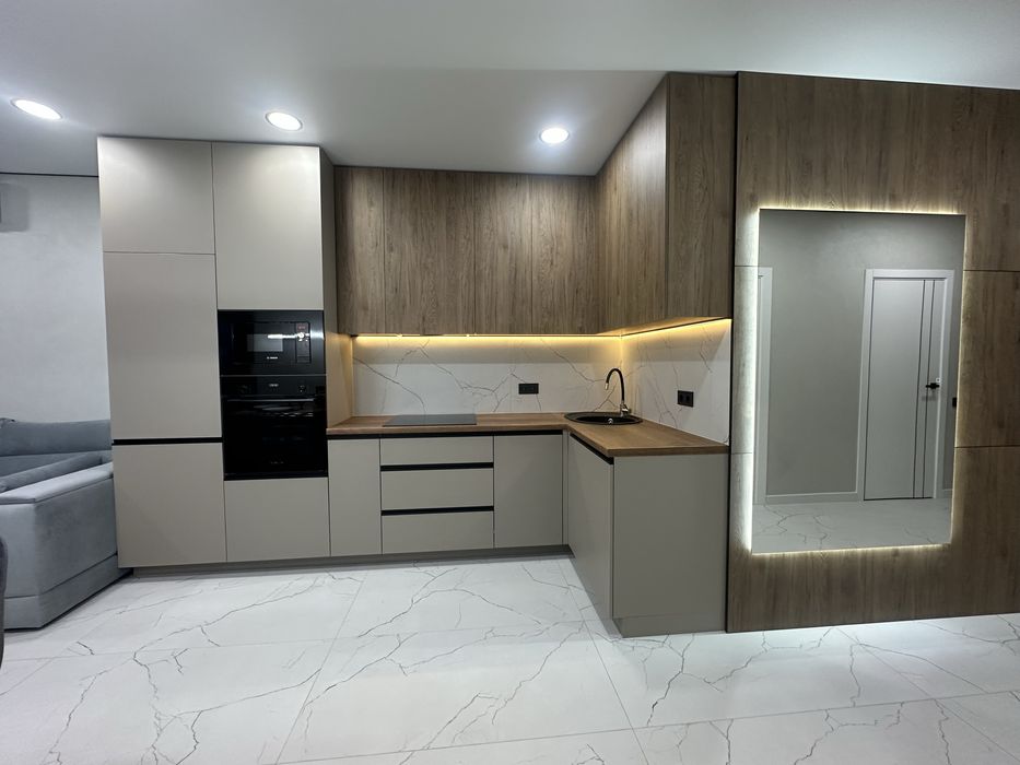 Продаж 1 кімнатної 47 м2 Будинок 7.7 Власник без % ЖК Варшавський 3