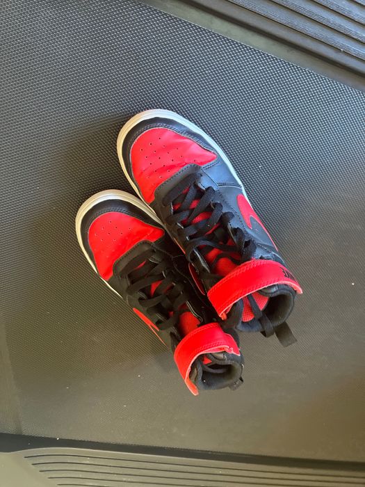 Nike court borough MID 2 (GS)