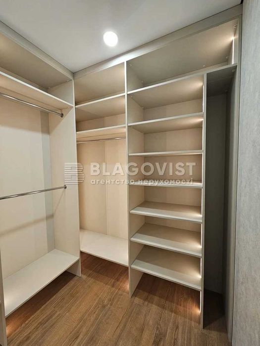 Продаж квартири ЖК Варшавський -2