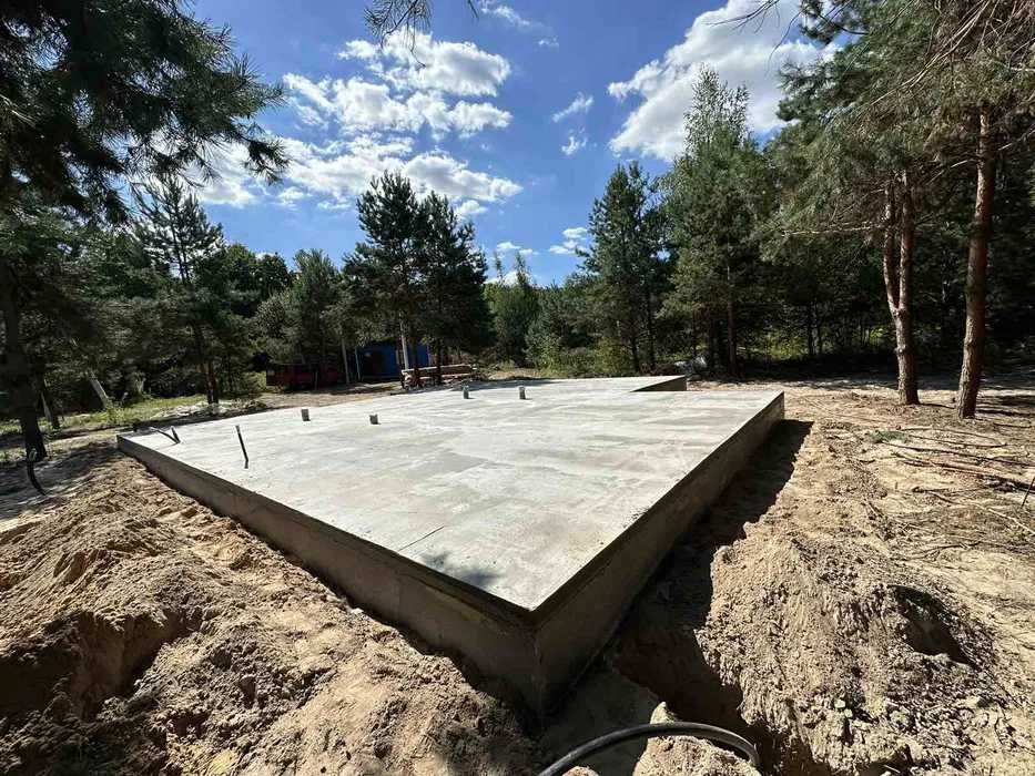 Вітаю. Продам Будинок, поруч ліс, ділянка 8 соток. Від забудовника.