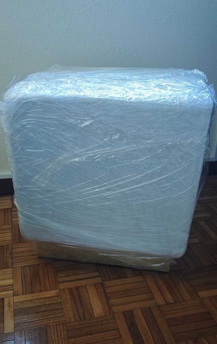 2 Puffs/ Bancos Novos devidamente plastificados