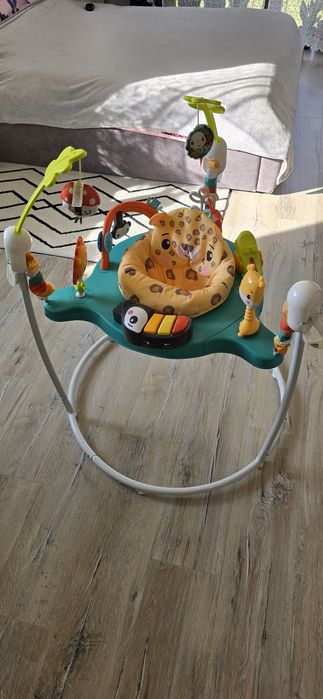Fisher-Price Skoczek Gepard Centrum zabaw dla niemowląt ze światełkami