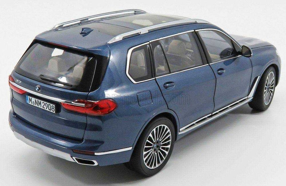 BMW X7 масштаб 1:18 от Norev, БМВ Х7 на подарок или в коллекцию