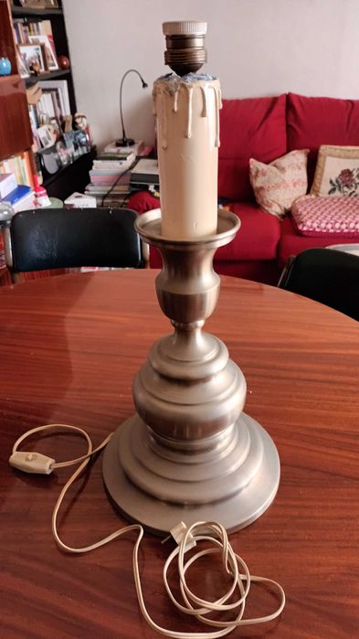 Candeeiro em estilo retro/clássico