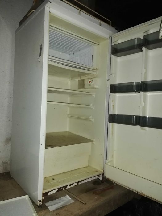 Frigorifico a trabalhar. 3 unidades.