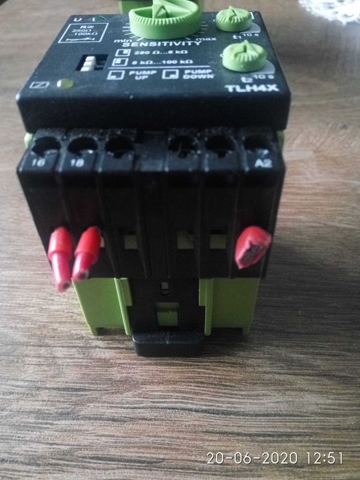 Przekaźnik czasowy tele TLH4X, od 0,5 do 10 s, polecam używany