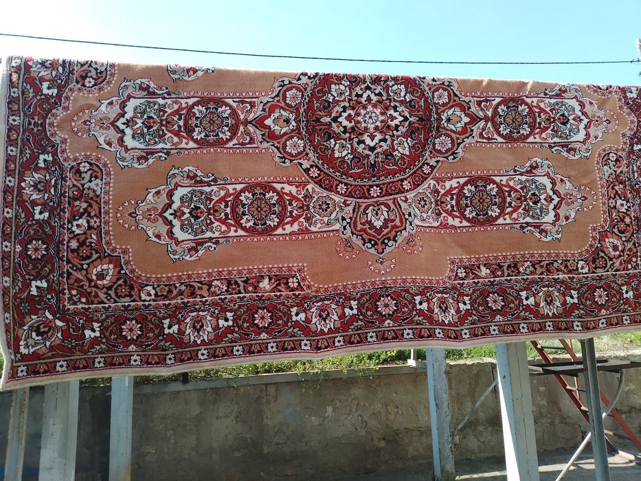 Ковер  210 * 190 см