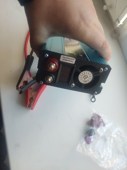 Инвертор 24v - 220v чистый синус 3000w,1200w преобразователь.