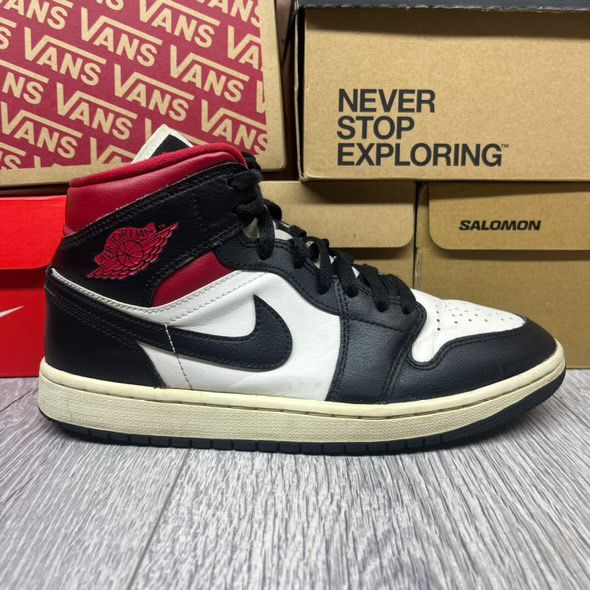 Кросівки Air Jordan 1 mid кроссовки Jordan one high OG