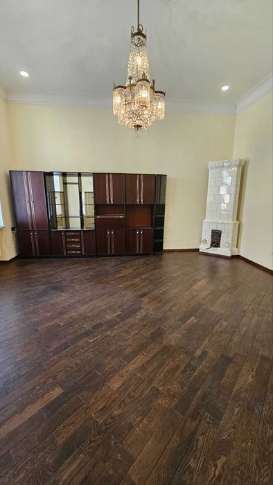 Продаж житлової квартири по вул. Гнатюка центр міста.