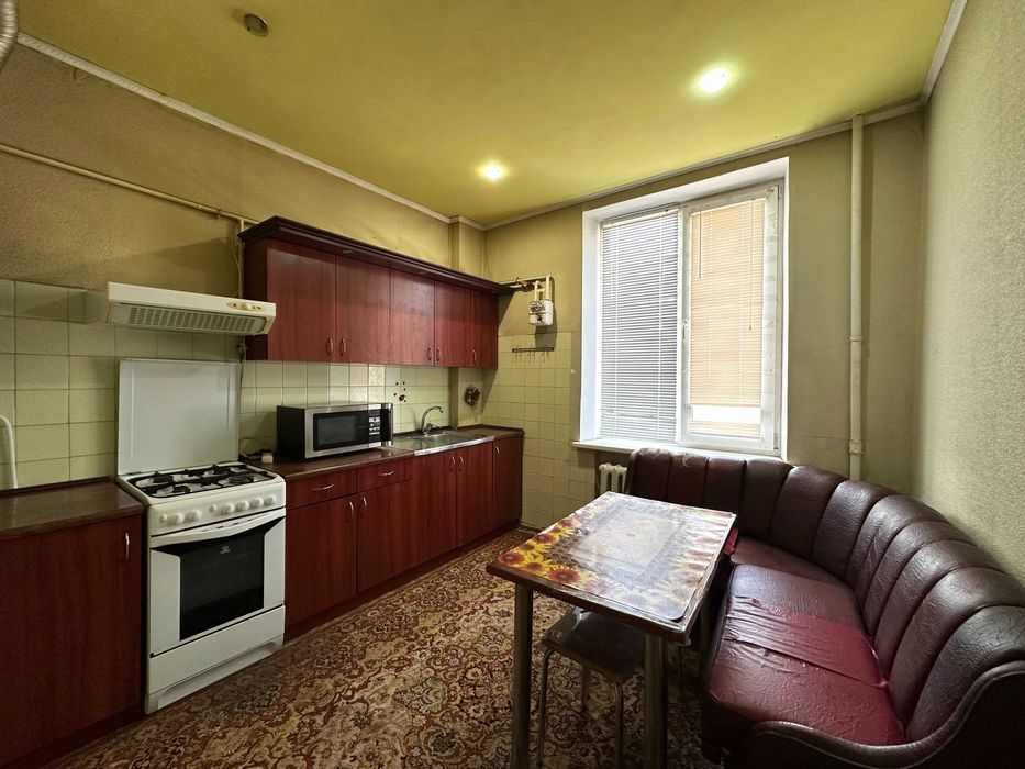 Здам в оренду простору 3-кімнатну квартиру для родини