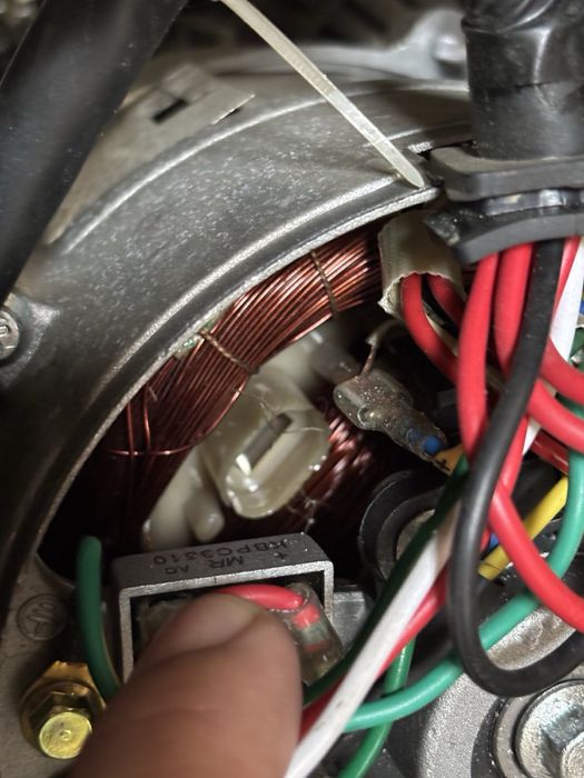 Продам генератор со стартером!