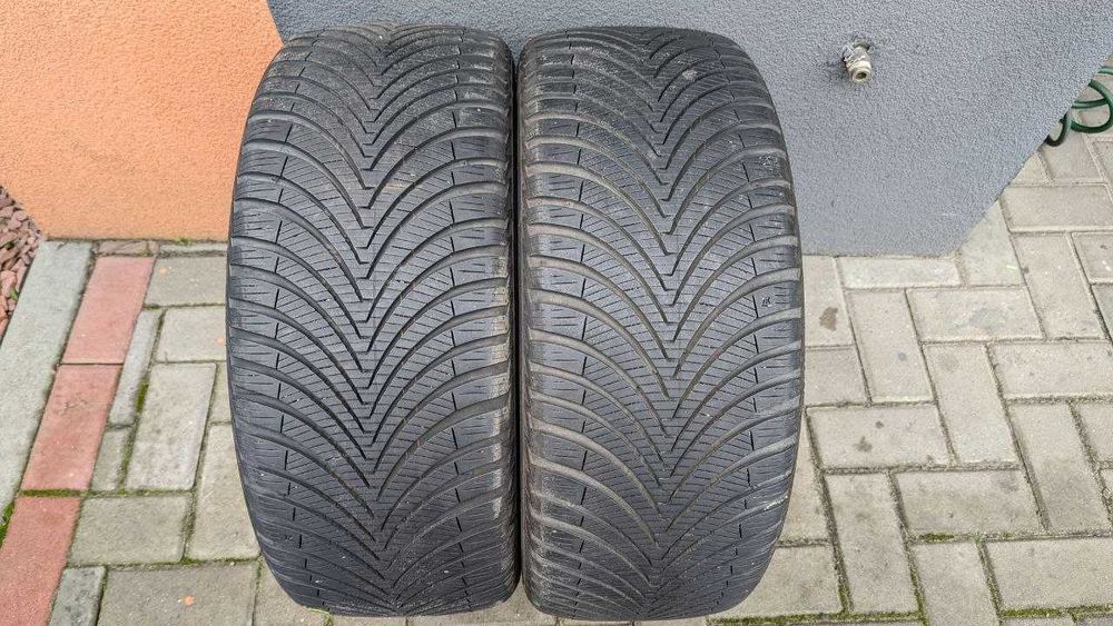 Шини 225/40 R18 92W Kumho Solus4S HA32