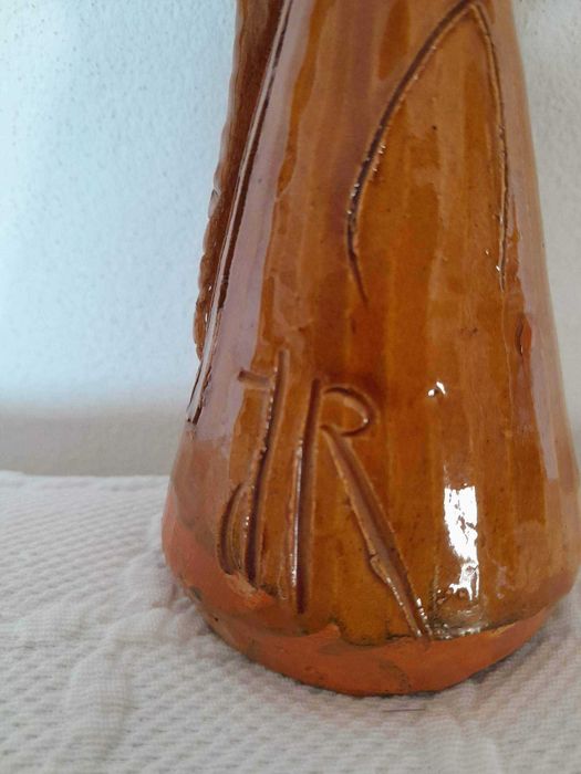 Escultura em barro vidrado Júlia Ramalho (c. 1985)