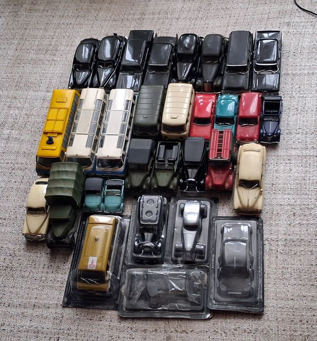 Лот з 30 моделей DeAgostini