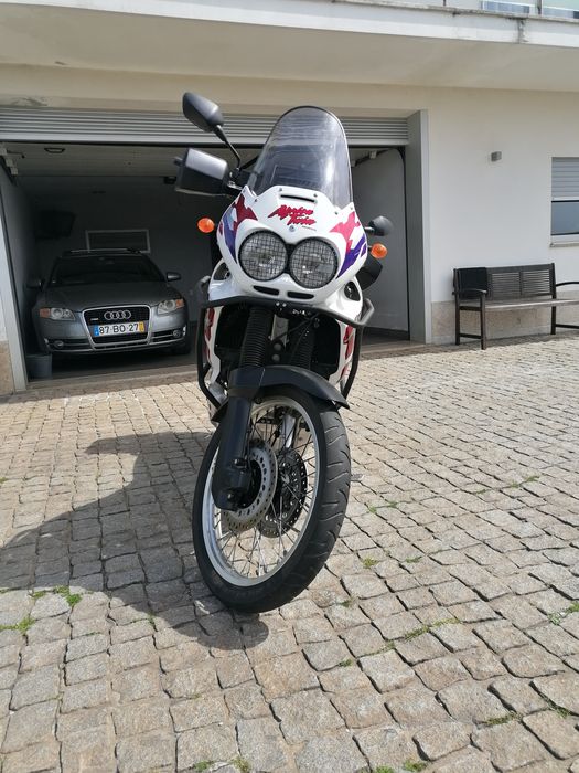 Honda Africa Twin RD7 XRV 750