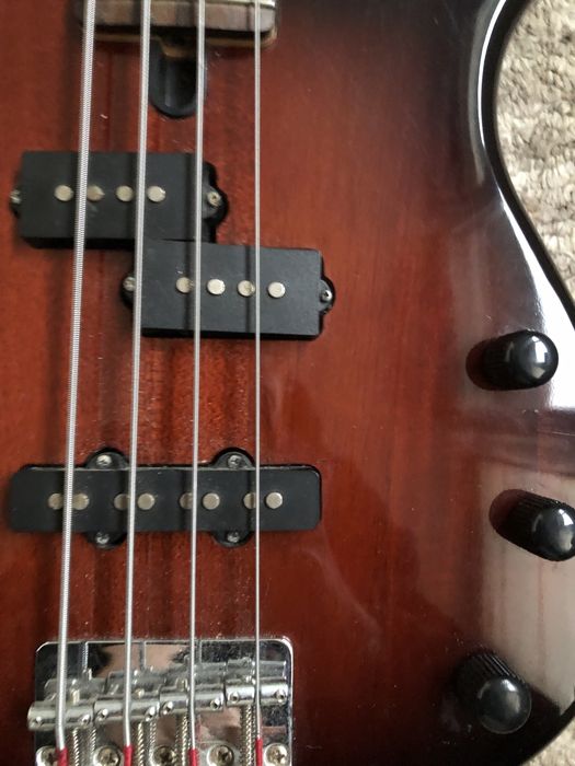 Бас гітара Yamaha RBX 170