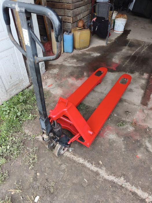 Paleciak ręczny PROMAG 2500kg