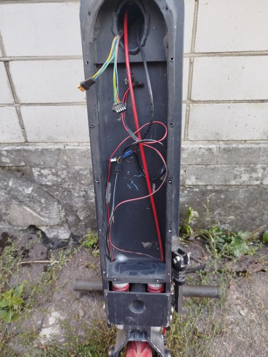 продам єлектросамокат