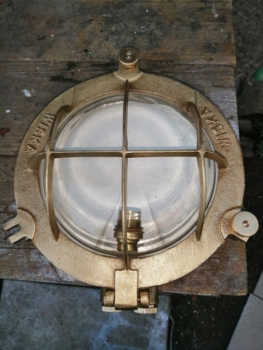 Olhos de boi  restaurados