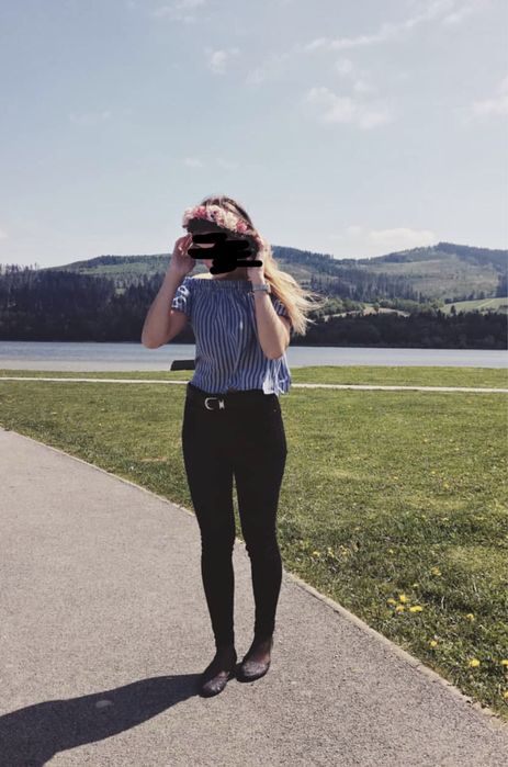 Top z krótkim rękawem Bershka S