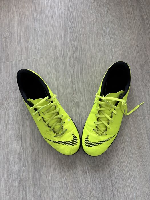 Sapato futsal Nike Mercurial