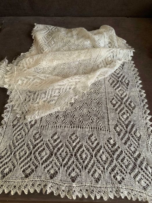 Пуховая паутинка  шаль 1,7мх55 см.