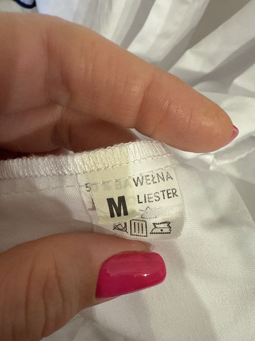 Biały fartuch kosmetyczny, użyty raz, jak nowy