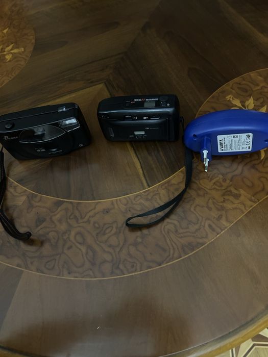 Фотоапарвты  POLAROID с зарядным устройством