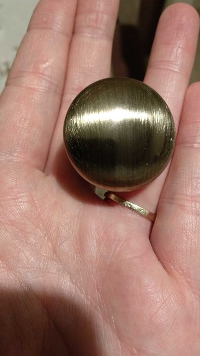 Gałki do mebli, uchwyty, mocowanie. Kpl 75zl