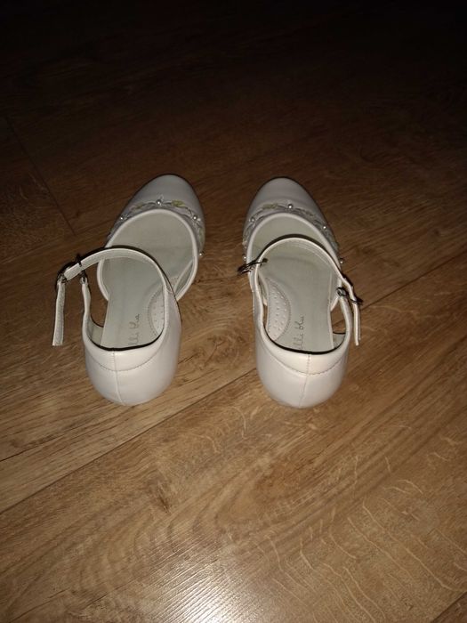 Buty do komunii  rozmiar  34