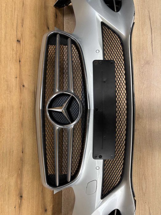 Zderzak przedni mercedes w212 lift 6xpdc kolor 775