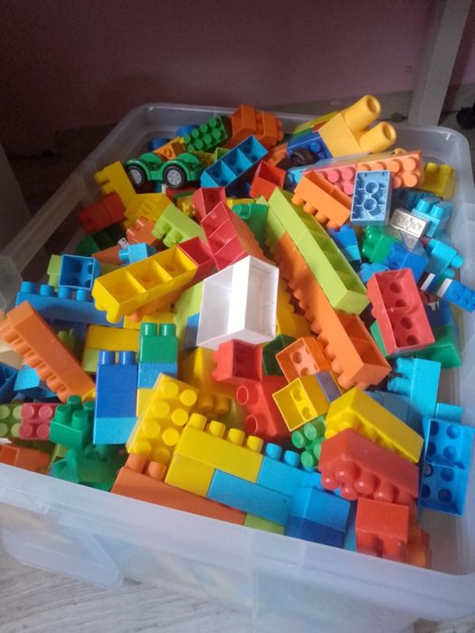 Klocki LEGO plastikowe