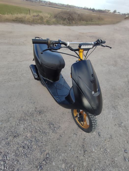 Скутер сузукі летс 3