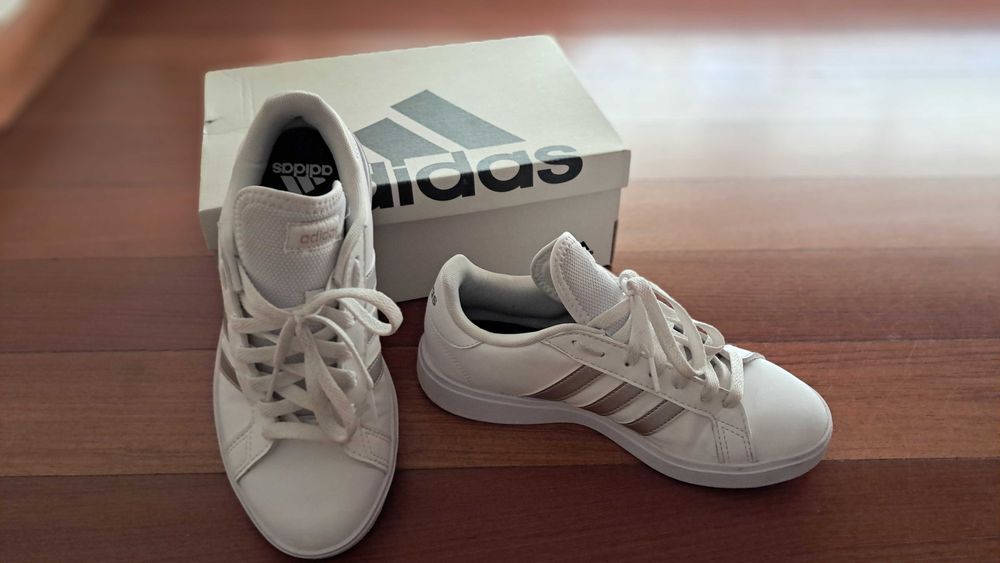 Sapatilhas ADIDAS mulher Grand Court 2.0