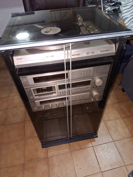 Aparelho de música anos 80