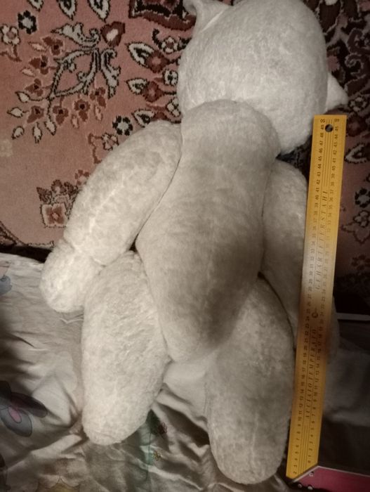 Медведь плюшевый