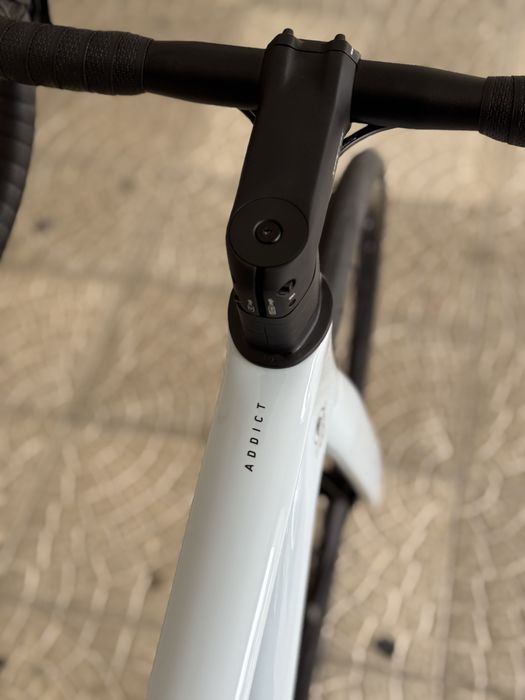 Bicicleta estrada Scott Addict 50 (nova)