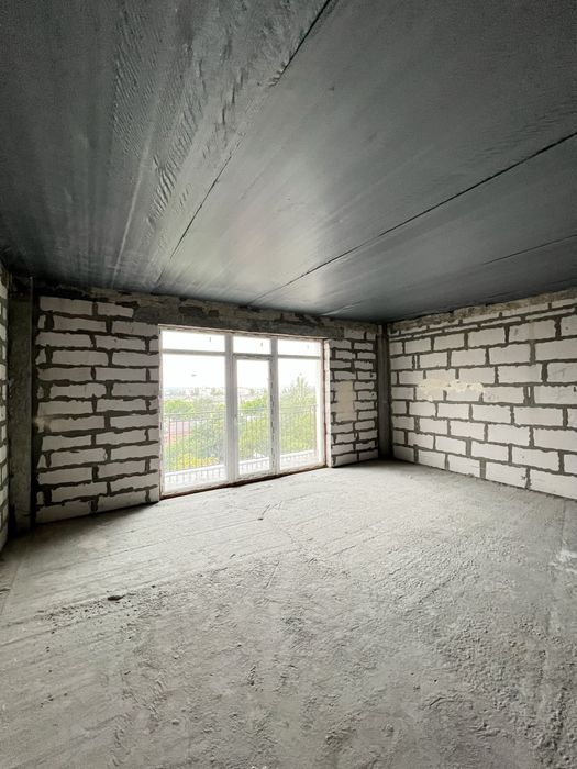 В Продажу 3 к к в Клубному Домі  в Новобудові