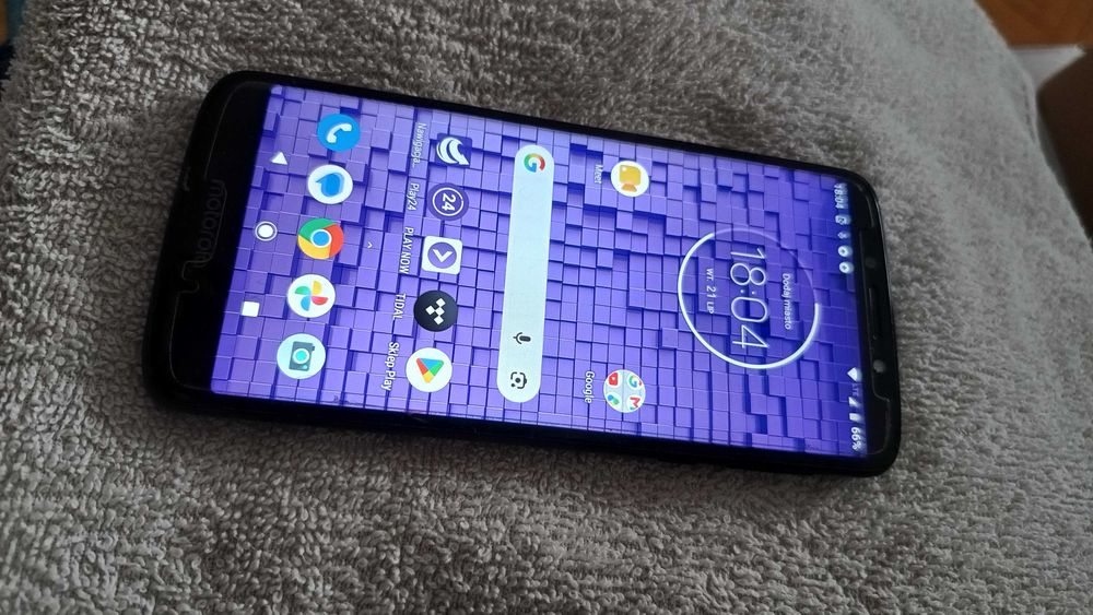 Motorola MOTO G 6 play android, 8 rdzeni, 3 gb ramu ,sprawna, ładna