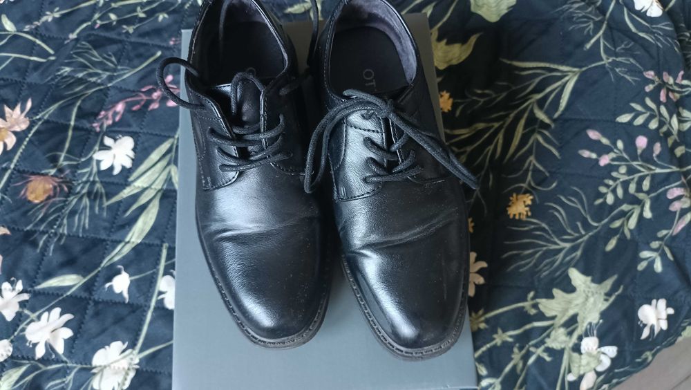 Buty lakierki komunijne eleganckie rozm 31