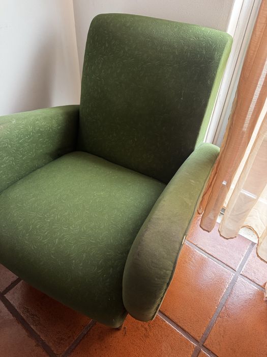 Poltrona antiga verde - movel antigo
