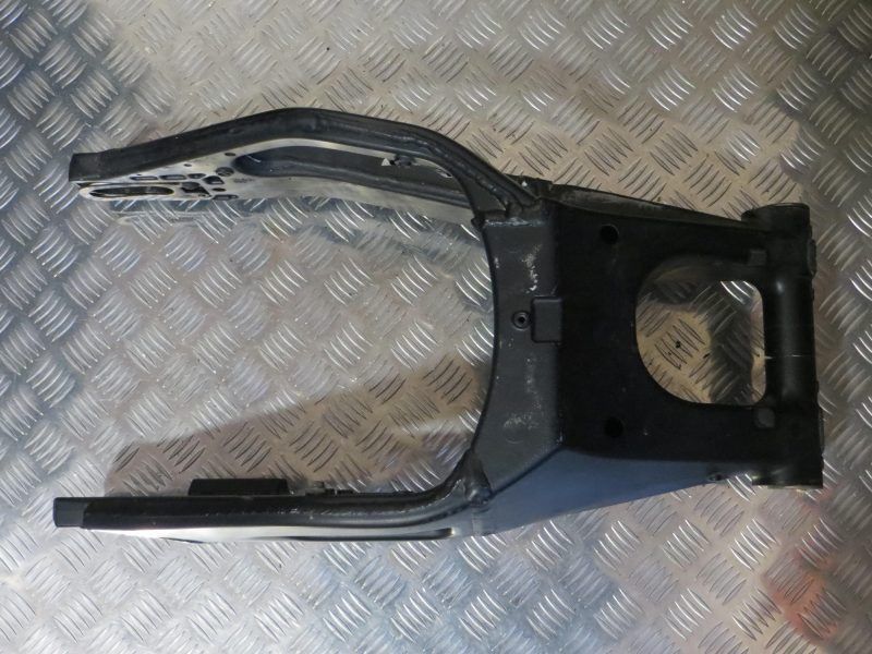 Muito matetial Gsxr 1000  K1