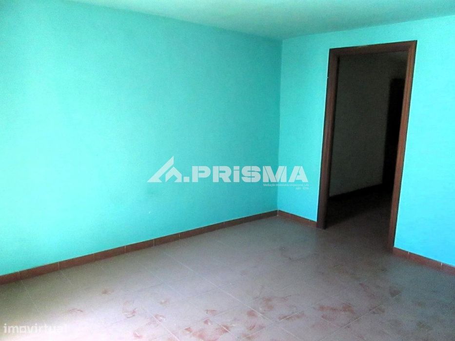 Moradia T2 para venda em Monfortinho