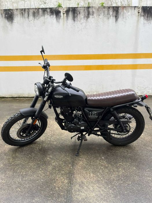 Mota BRIXTON 125cc BLACK