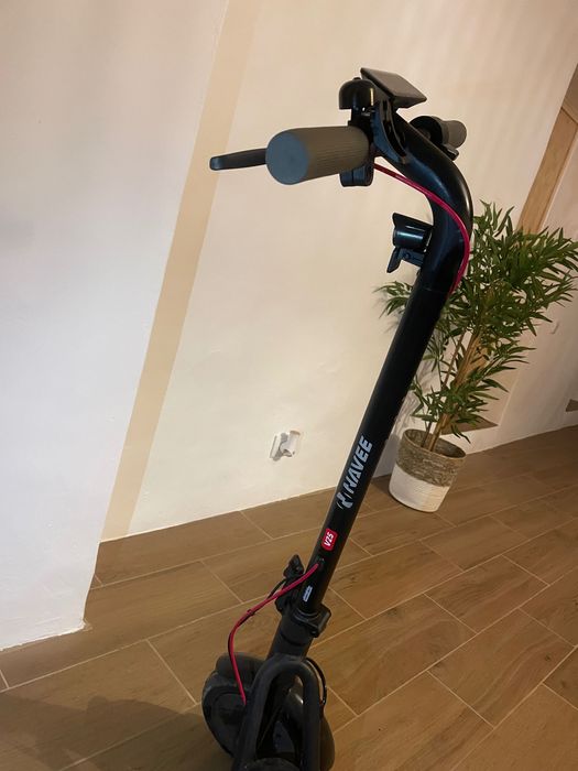 Trotinete NAVEE em bom estado!