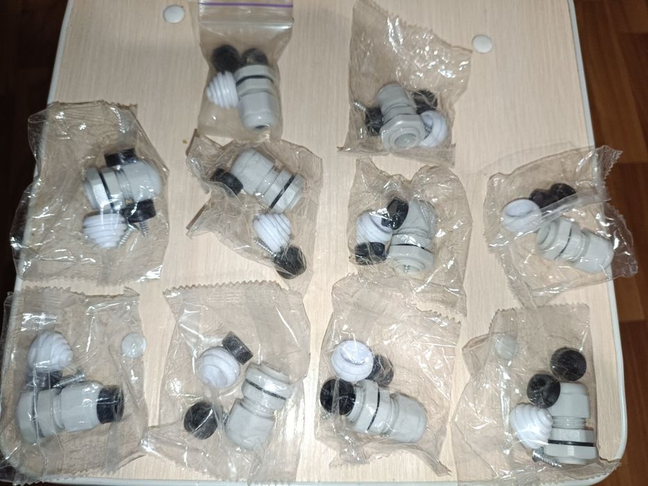 Сальники (кабельні вводи)